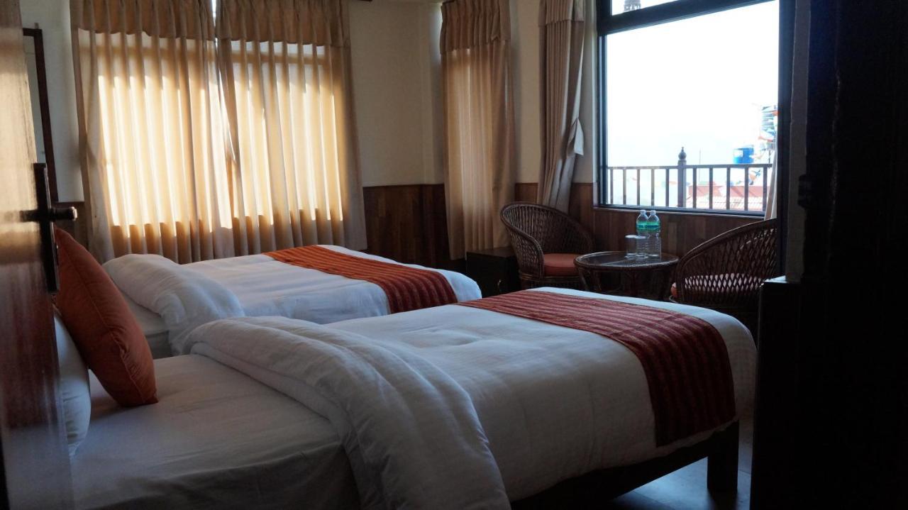 Gaia Holiday Home Дхуликхел Экстерьер фото