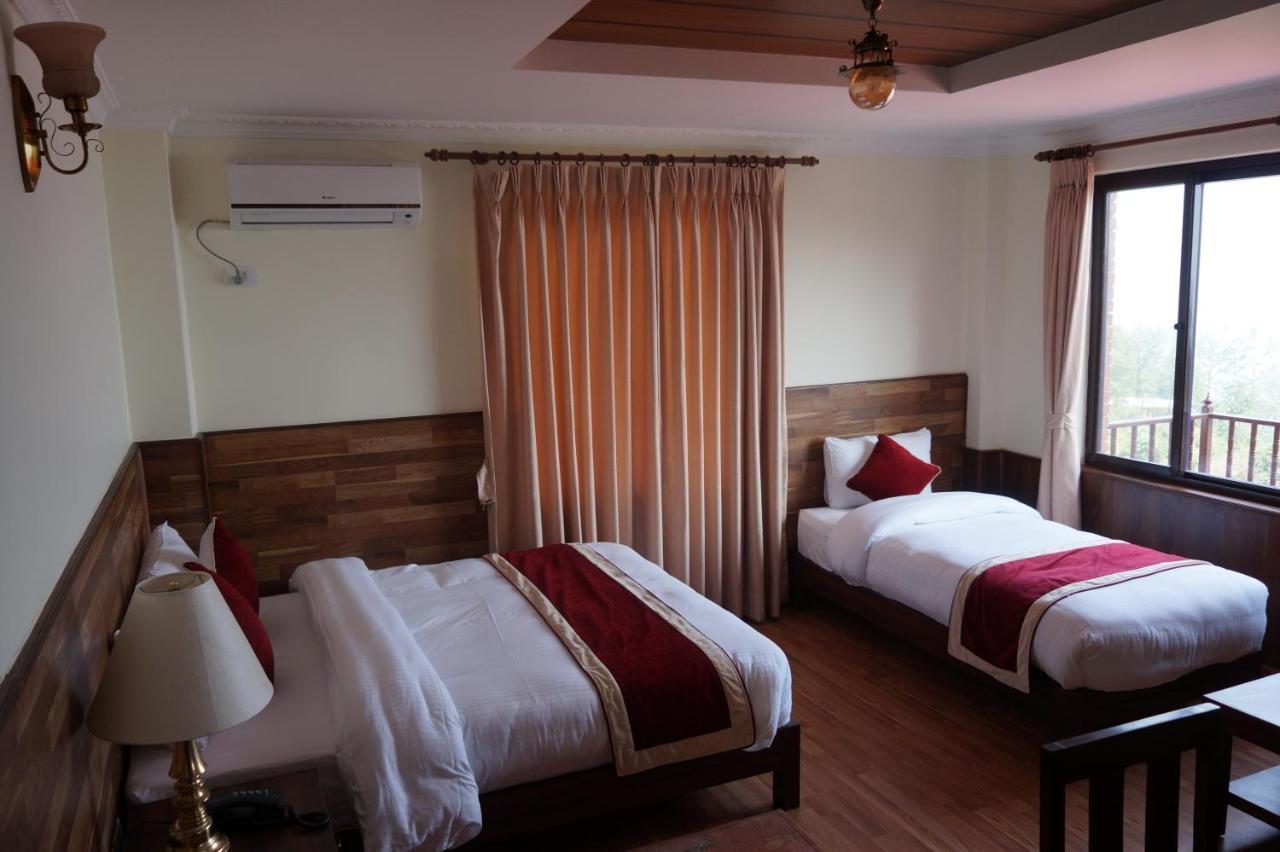 Gaia Holiday Home Дхуликхел Экстерьер фото