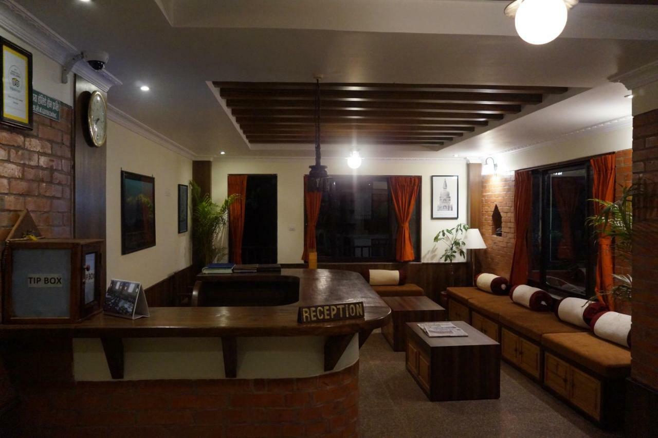 Gaia Holiday Home Дхуликхел Экстерьер фото