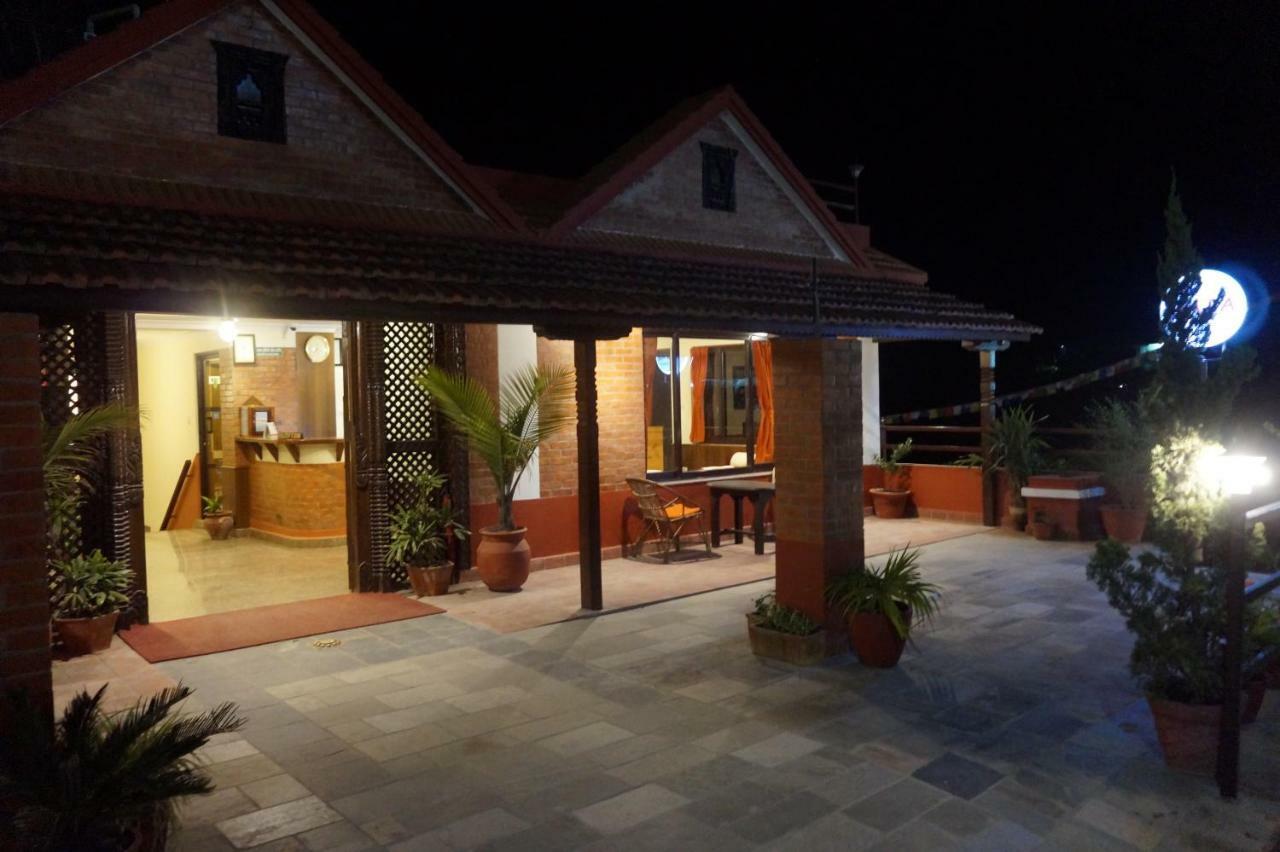 Gaia Holiday Home Дхуликхел Экстерьер фото