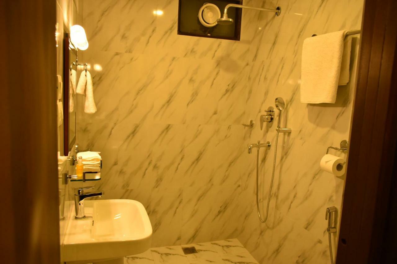 Gaia Holiday Home Дхуликхел Экстерьер фото