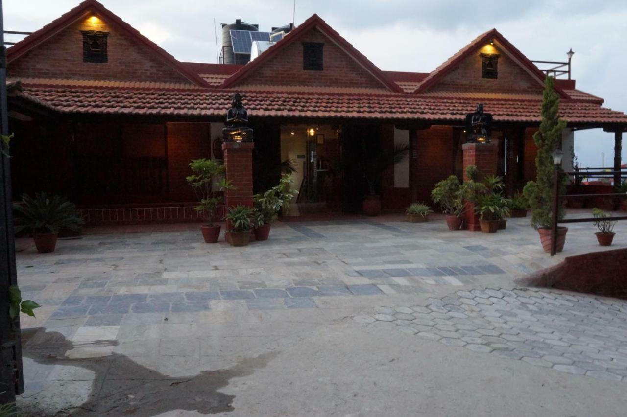 Gaia Holiday Home Дхуликхел Экстерьер фото